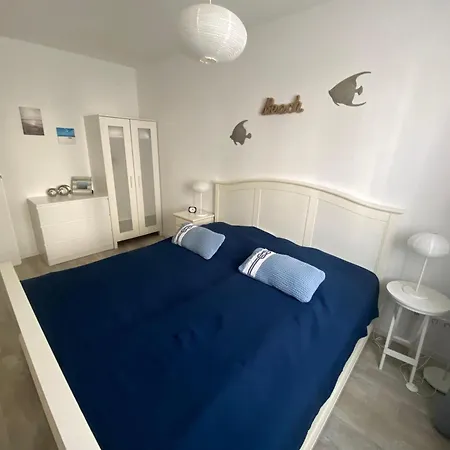 Daire Ostsee-oase-wlan-strandschloesschen-9874 *